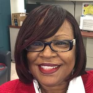 Meet your Posher, Phyllis